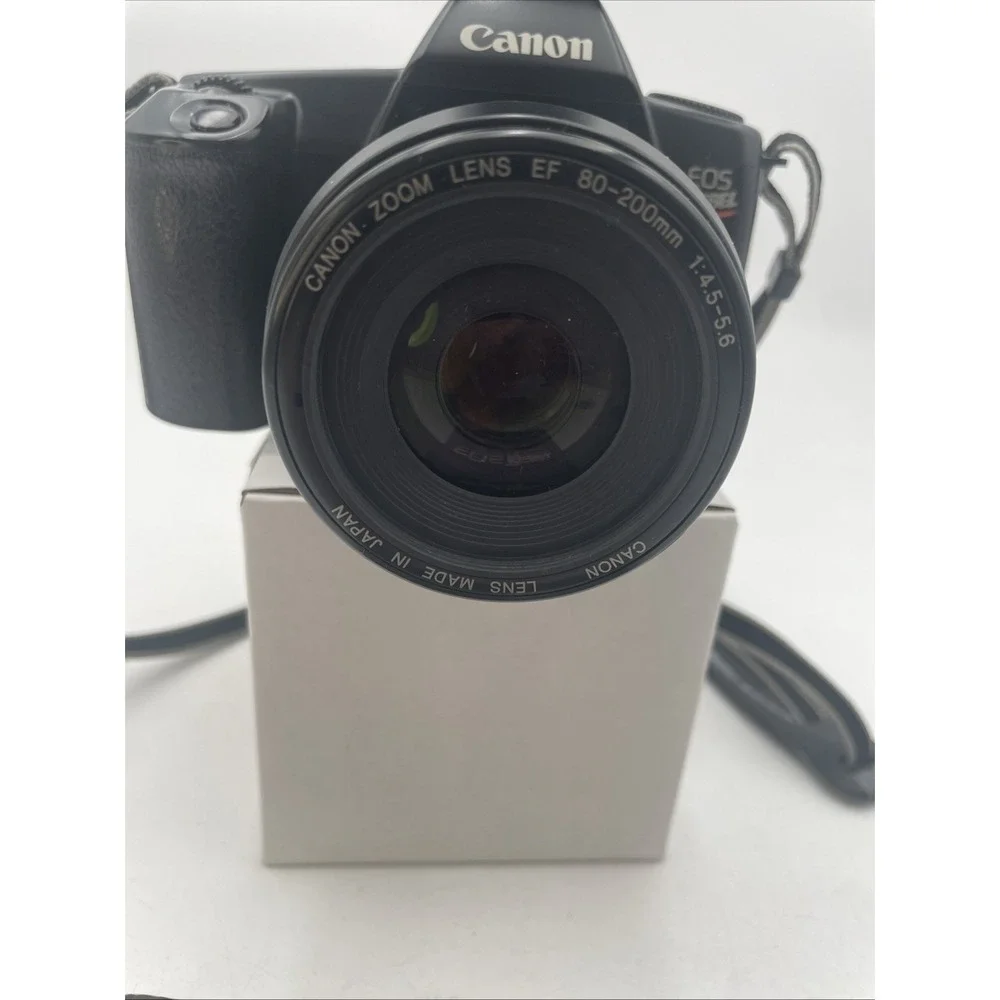 Canon EOS Rebel DSLR Camera +Canon 80-200mm Zoom Lens +Canon 200E Flash+Battery